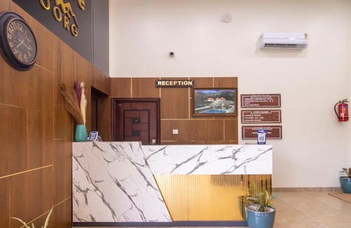 Kakabe Hotel | Discover Treebo The Rove: Family-Friendly Retreat with Pool