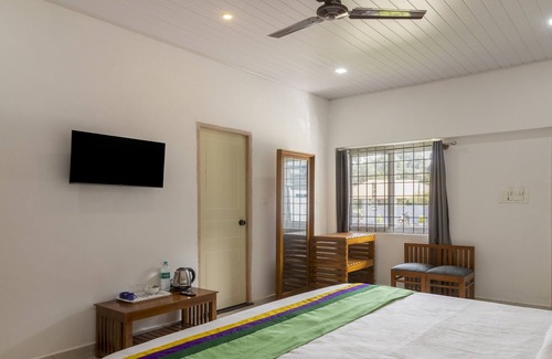Kakabe Hotel | Treebo The Rove