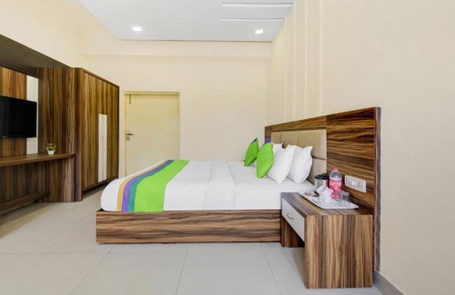 Amritsar Hotel | Family-Friendly Stay at Treebo Trend Amritsar Regency