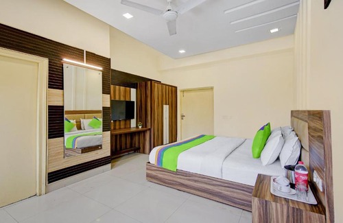 Amritsar Hotel | Family-Friendly Stay at Treebo Trend Amritsar Regency