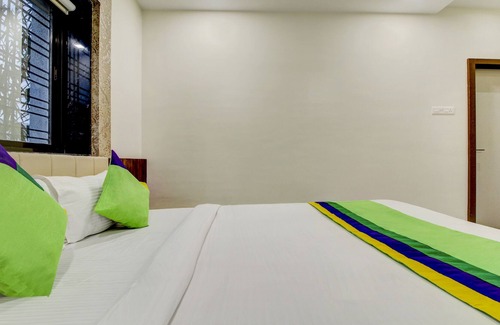 Baramati Hotel | Treebo Trend Jai Bhawani