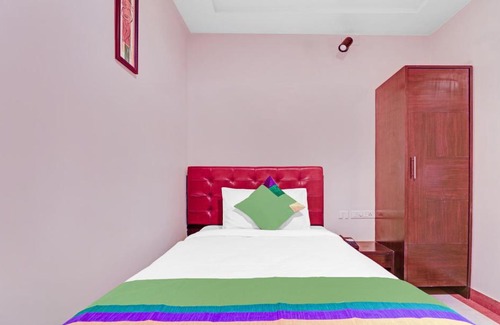 Kakinada Hotel | Elegant Stay at Treebo Trend S V Manor with Great Amenities