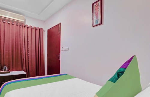 Kakinada Hotel | Elegant Stay at Treebo Trend S V Manor with Great Amenities