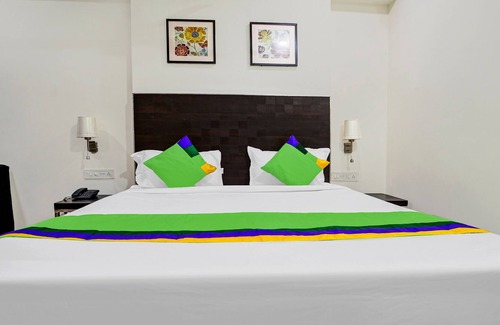 Vijayawada Hotel | Treebo Trend Swarna's