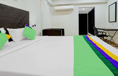 Vijayawada Hotel | Treebo Trend Swarna's