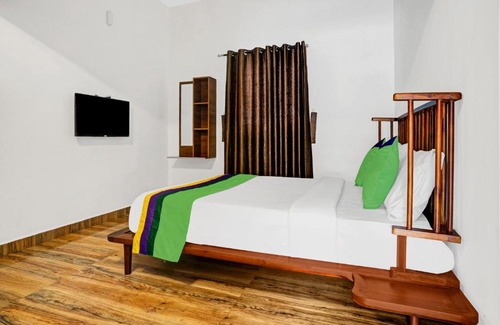 Devikolam Hotel | Experience Mountain Views at Treebo Trend The Hazeberg