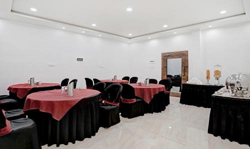 Cidco Hotel | Budget-Friendly Stay at Treebo Varsha Palace with Breakfast