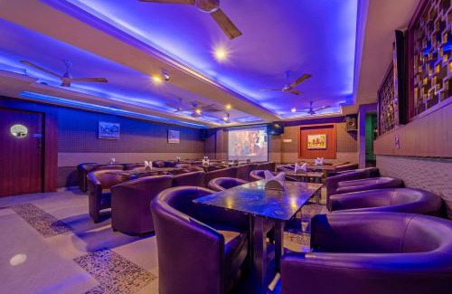 RS Puram Hotel | Comfortable Stays at Hotel Venition Inn with Breakfast Included