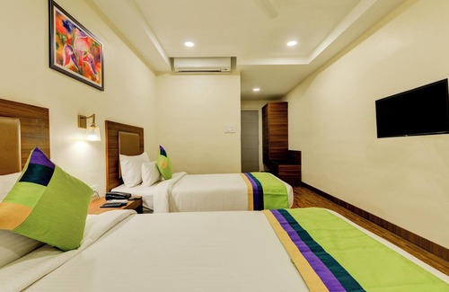 Chennai House | Budget-Friendly Stay at Treebo Tia with Family Amenities