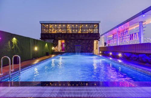 Ranchi Hotel | Relax at Treebo Winsome Banquet and Resort with Pool Access