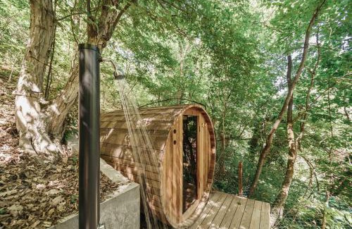 Noszvaj Villa | Discover Treebox Noszvaj: Guest Rated 9.8 with Hot Tub