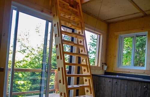 Saint-Faustin-Lac-Carre House | Treehouse #17 | The Cliff house