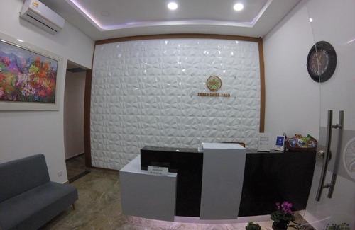 Villavicencio Hotel | Inviting Treehouse 1959 Hotel with Breakfast & Hot Tub