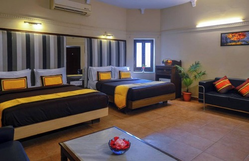 Jodhpur Hotel | Relax at Treehouse Amaara - A Pure Vegetarian Retreat