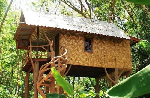 Ko Yao House | Enchanting Treehouse Holidays: Oceanfront Love Nest Escape
