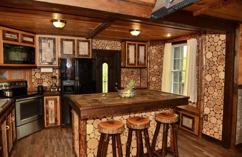Stoneham House | Discover The Grand Oak: Treehouse Retreat in Maine Woods