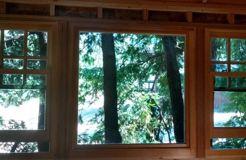 Los Gatos Ski Chalet | Enchanting Treehouse Retreat in Los Gatos Mountains