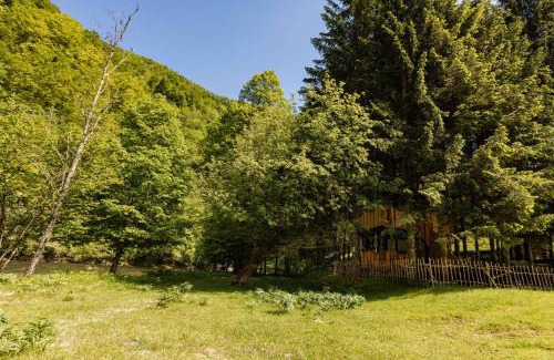 Sarsoni Other | Idyllic Treehouse KUPARI in Risnjak National Park