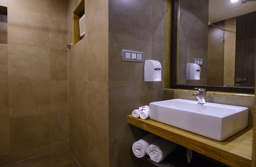 Panaji Hotel | Welcoming TreeHouse Neptune: 4-Star Stay with Family Amenities