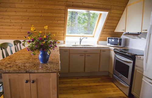 Friendship Ski Chalet | Treehouse with Ocean Views & Forest Access - Rated 10/10