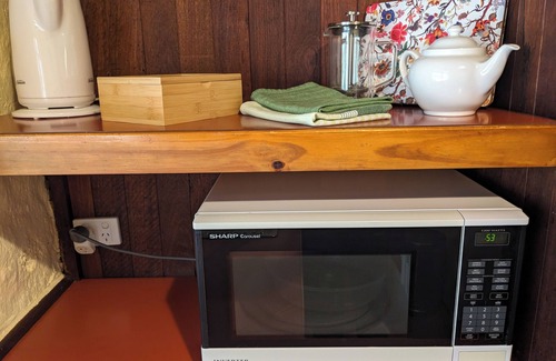Channybearup Cabin | Experience Treenbrook Cottages: Guest Rated 9.2/10, Family-Friendly