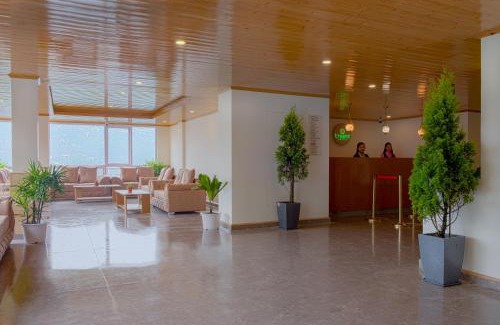 Gangtok Hotel | Relax at Treenz Hotel: 4-Star Comfort with Pool Access