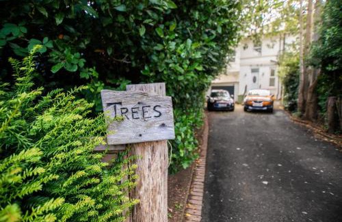 Bexhill-on-Sea Apartment | Family-Friendly Stay at Trees Annex - Bexhill