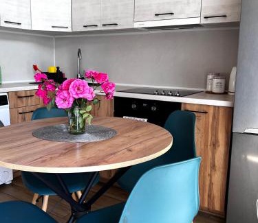 Klavdiyevo-Tarasove House | Pet-Friendly Retreat at Treeskit House - Rated 9.6/10!