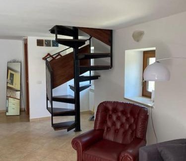 Longano Apartment | Modern TreeStay Apartment: Family-Friendly & Highly Rated