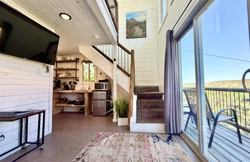 Orderville Cabin | Top-Rated Treetop #3 at East Zion Resort with Spa & Hot Tub