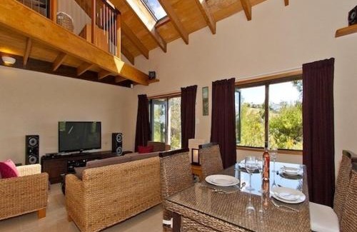 Tairua House | Relaxing Treetop Oasis - Family-Friendly Holiday Home