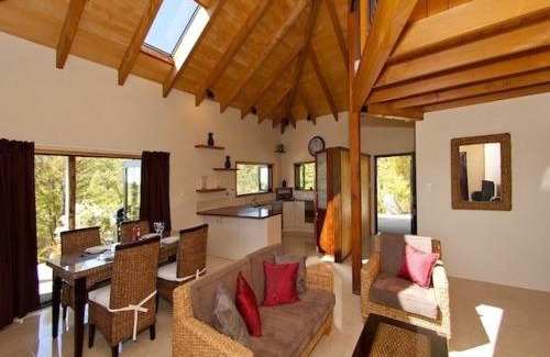 Tairua House | Relaxing Treetop Oasis - Family-Friendly Holiday Home