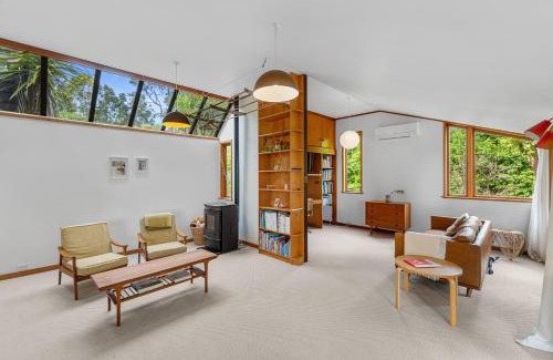 Titirangi House | Serene Treetop Sanctuary - Family-Friendly Holiday Home