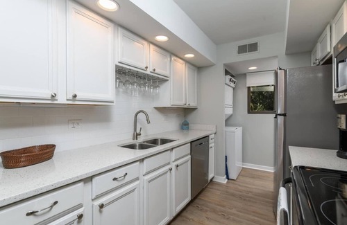 Hilton Head Island Condo | Oceanfront Treetops 5004 - Guest Rated 9.6/10 with Pool