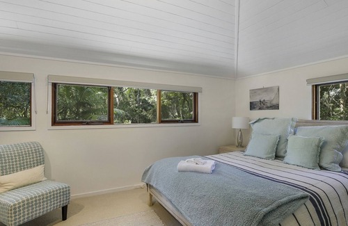 Pearl Beach House | Oceanfront Treetops Lodge at Pearl Beach - Guest Rated 9/10