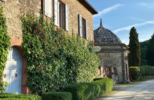 Castellina in Chianti Apartment | Discover Tregole: Oceanfront Retreat with Pool & High Ratings
