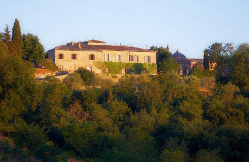 Castellina in Chianti Apartment | Discover Tregole: Oceanfront Retreat with Pool & High Ratings