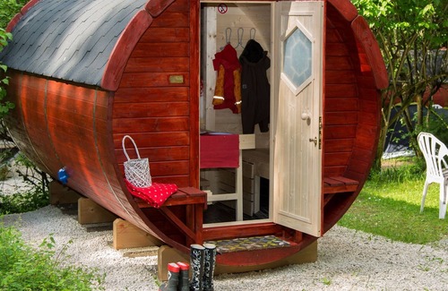 Pleinfeld Cabin | Trekking Troll - Waldcamping Brombach