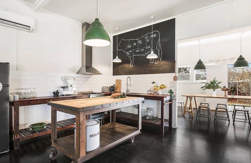 Eurunderee House | Discover Trelawney Farm: A Pet-Friendly Rural Retreat