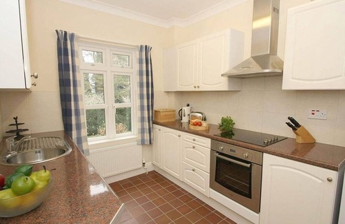 Bodmin Cottage | Discover Trelaze: Pet Friendly with Family Amenities