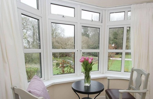 Bodmin Cottage | Discover Trelaze: Pet Friendly with Family Amenities