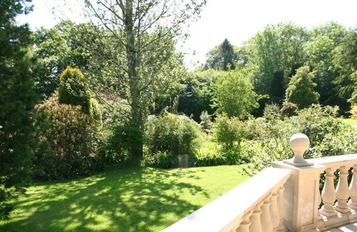 Bodmin Cottage | Discover Trelaze: Pet Friendly with Family Amenities