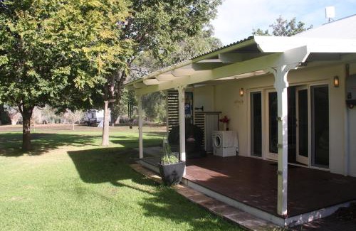 Stirling Estate Apartment | Treloar thirty-two
