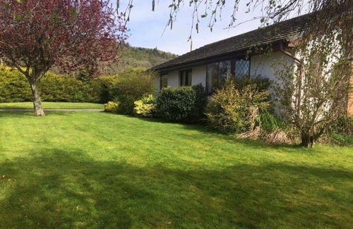 New Quay House | Guest Rated Trem y Mor with Family-Friendly Amenities