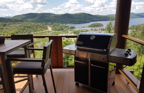 Mont-Tremblant House | ÉQuinoxe 140-1: Spectacular Views with Pool & Spa