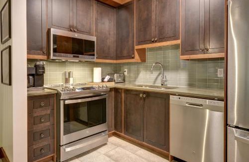 Versant Soleil Apartment | EDM 1520-2: Oceanfront Retreat with Pool & Hot Tub