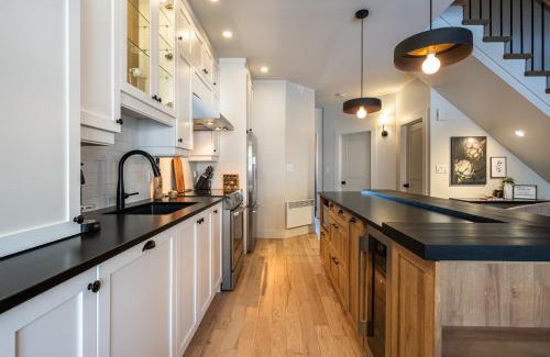 Mont-Tremblant House | Modern Plateau 218-4 with Pool and Luxe Comforts