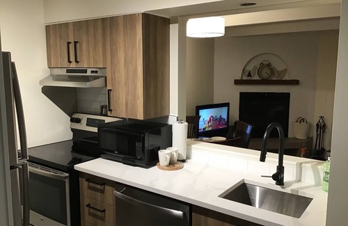 Mont-Tremblant Condo | Relax at Tremblant: Lake View, Spa & Pet-Friendly Stay