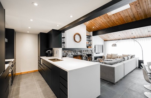 Mont-Tremblant House | Guest Rated 10/10: Tremblant Ski In/Out Nansenhus Townhouse