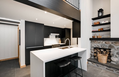 Mont-Tremblant House | Guest Rated 10/10: Tremblant Ski In/Out Nansenhus Townhouse